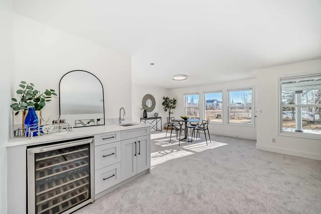 161 West Creek Pond Chestermere AB T1X 1H4