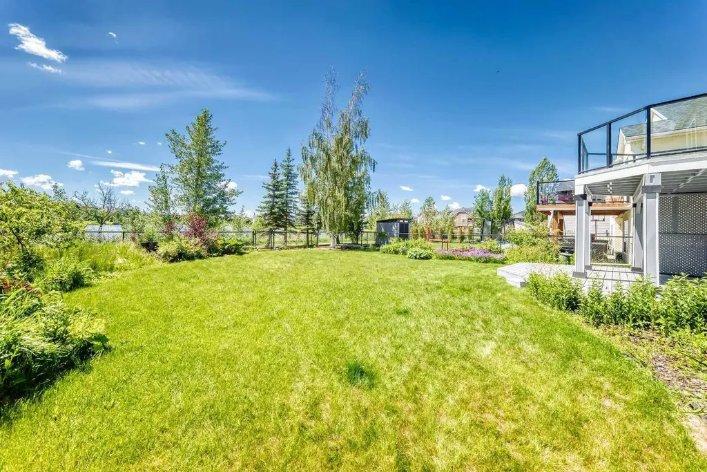 161 West Creek Pond Chestermere AB T1X 1H4