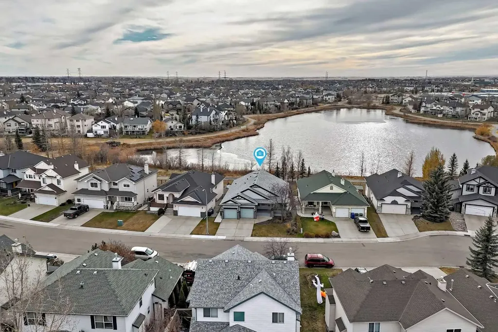 161 West Creek Pond Chestermere AB T1X 1H4