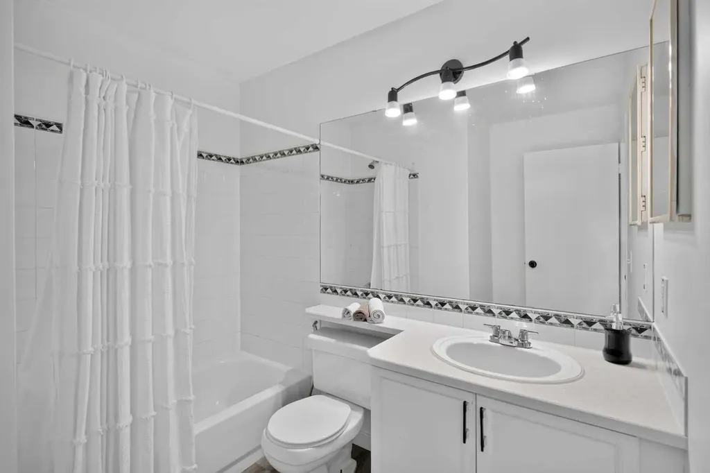 113 Mt Lorette Place SE Calgary AB T2Z 2M1