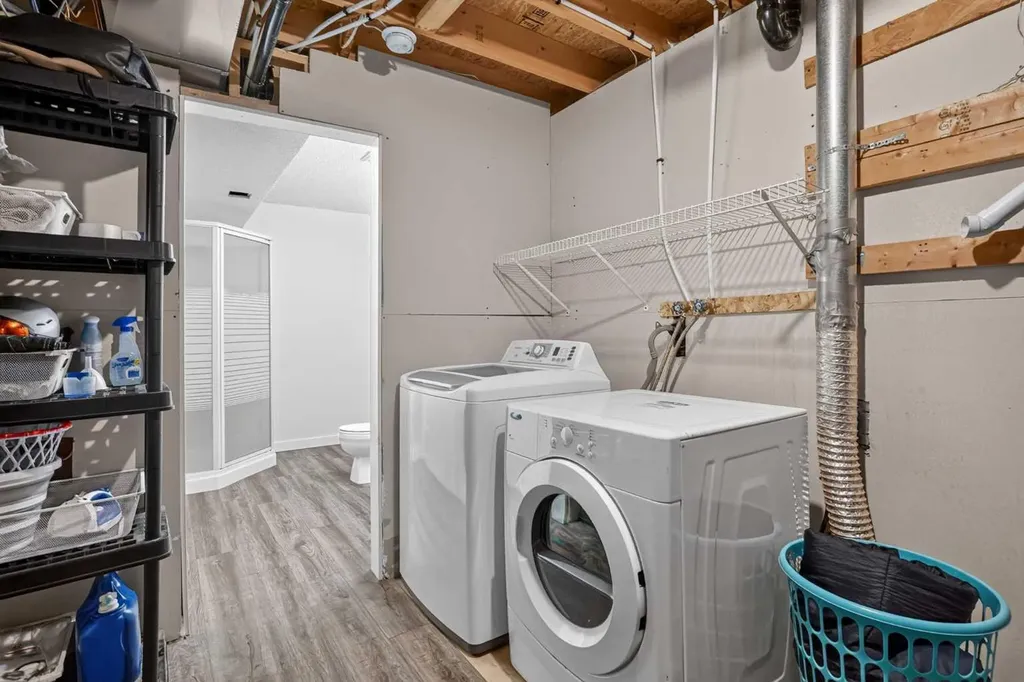 113 Mt Lorette Place SE Calgary AB T2Z 2M1