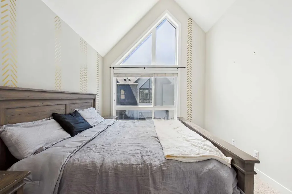 906 Sage Meadows Gardens NW Calgary AB T3P 1K3
