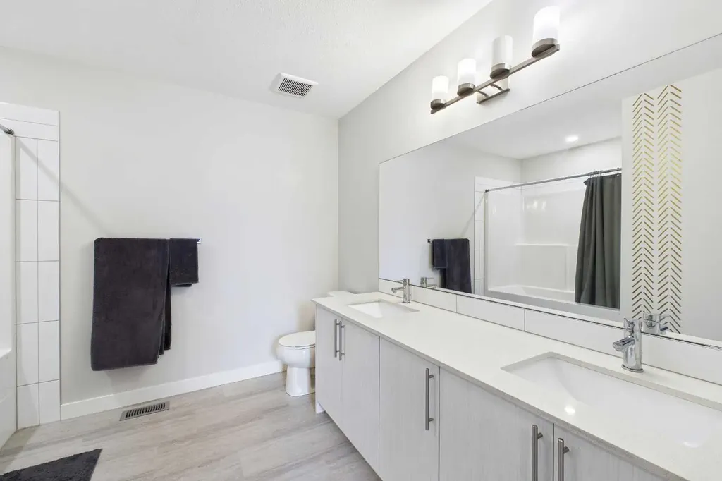 906 Sage Meadows Gardens NW Calgary AB T3P 1K3