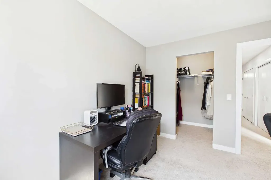 906 Sage Meadows Gardens NW Calgary AB T3P 1K3