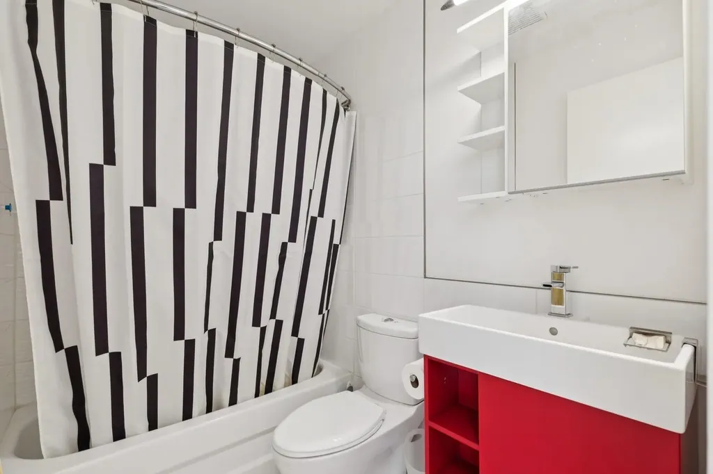 2344 Broadview Road NW Calgary AB T2N 3J4