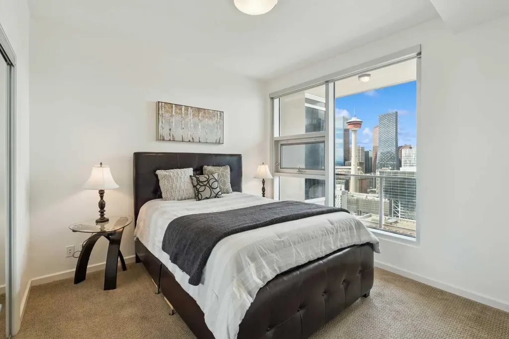 211 13 Avenue SE Calgary AB T2G 1E1
