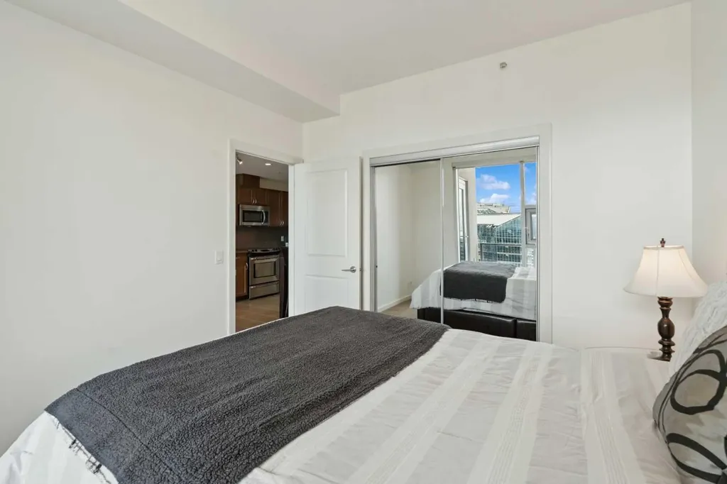 211 13 Avenue SE Calgary AB T2G 1E1