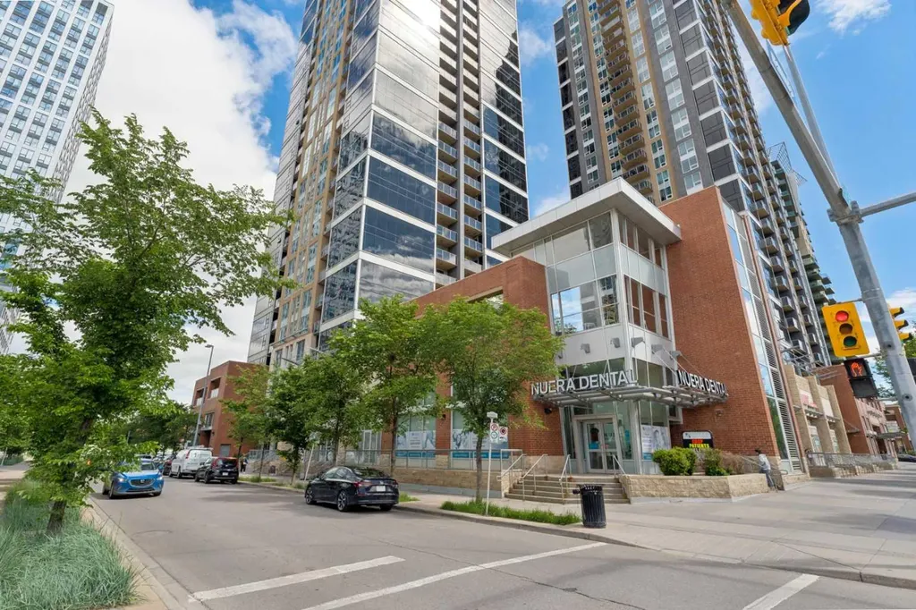 211 13 Avenue SE Calgary AB T2G 1E1