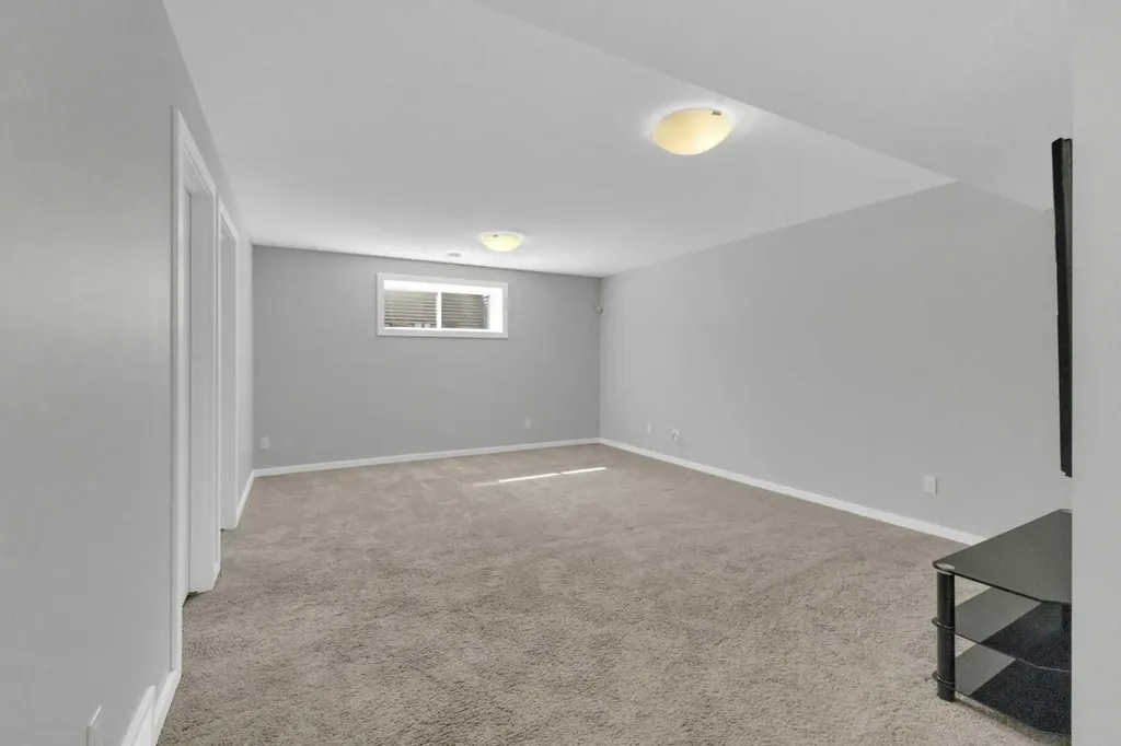 25 Lazaro Close Red Deer AB T4R 0R6