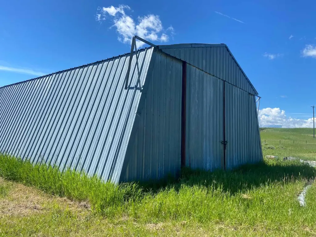 1040 Beaver Drive Pincher Creek AB T0K 1W0