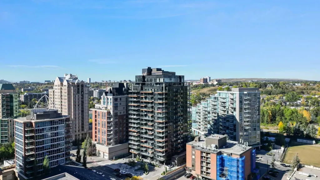 730 2 Avenue SW Calgary AB T2P 1R8