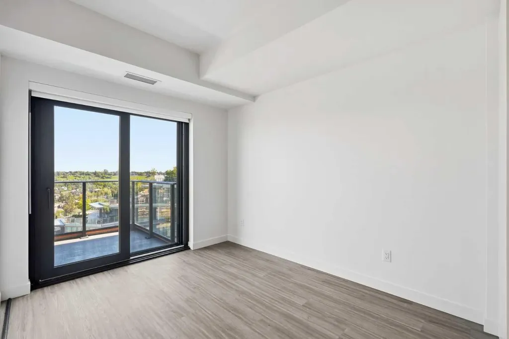 730 2 Avenue SW Calgary AB T2P 1R8