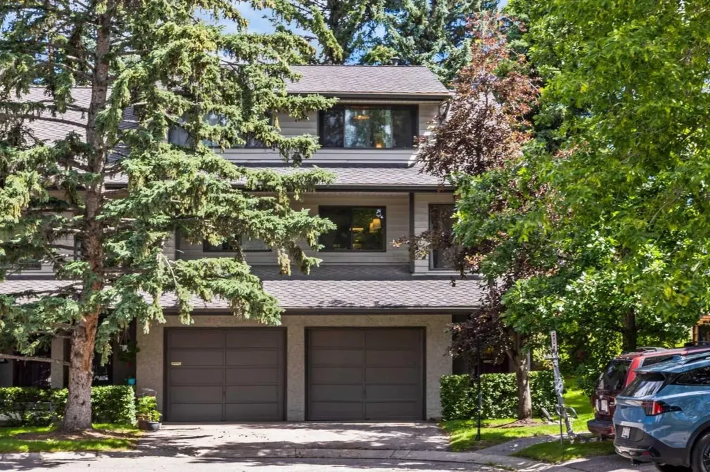 140 Point Drive NW Calgary AB T3B 4W3
