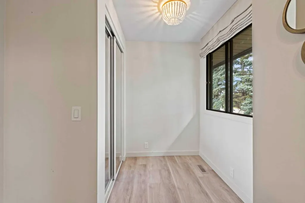 140 Point Drive NW Calgary AB T3B 4W3