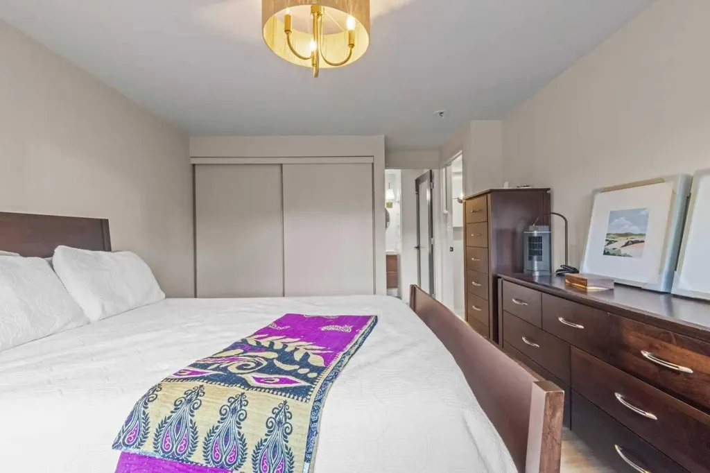 140 Point Drive NW Calgary AB T3B 4W3