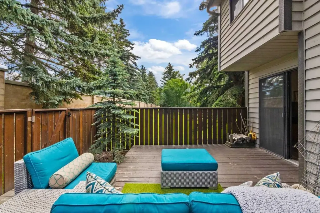140 Point Drive NW Calgary AB T3B 4W3