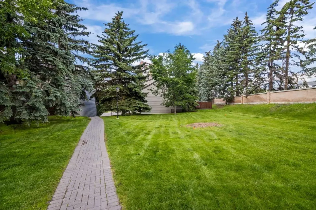 140 Point Drive NW Calgary AB T3B 4W3