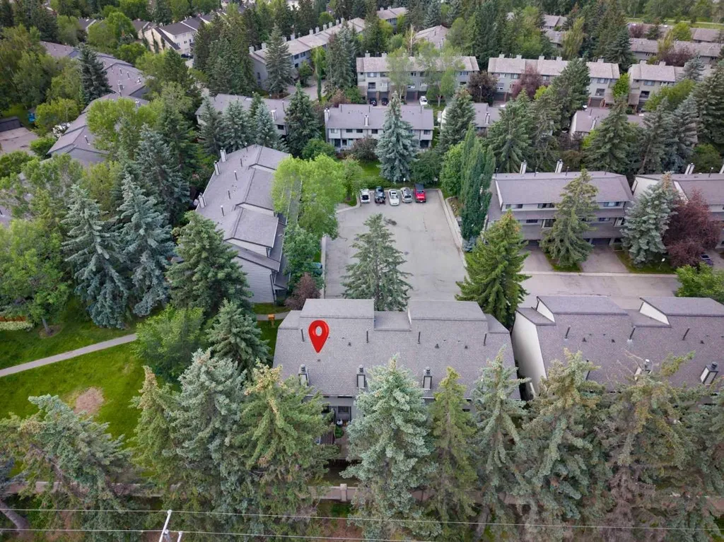 140 Point Drive NW Calgary AB T3B 4W3