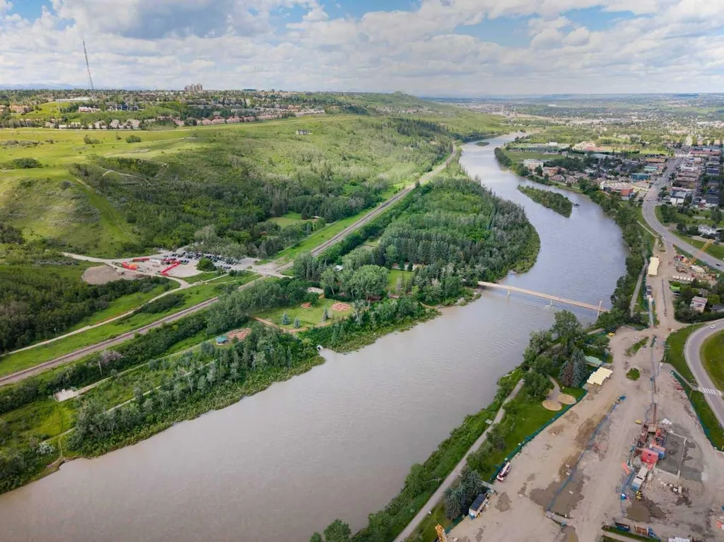 140 Point Drive NW Calgary AB T3B 4W3