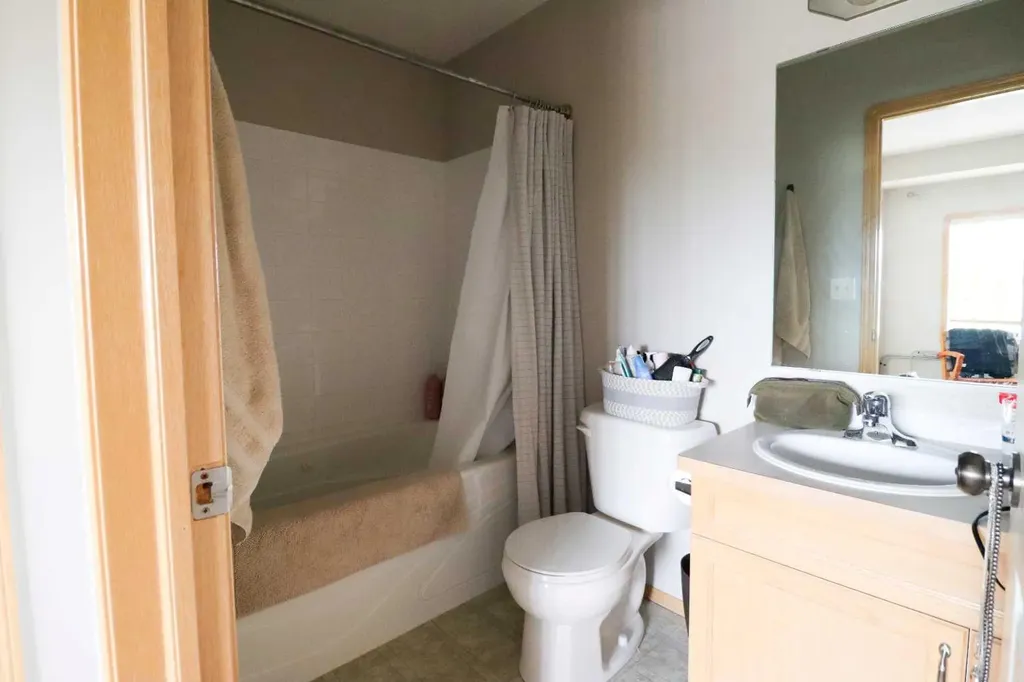 305 Addington Drive Red Deer AB T4R 3H7