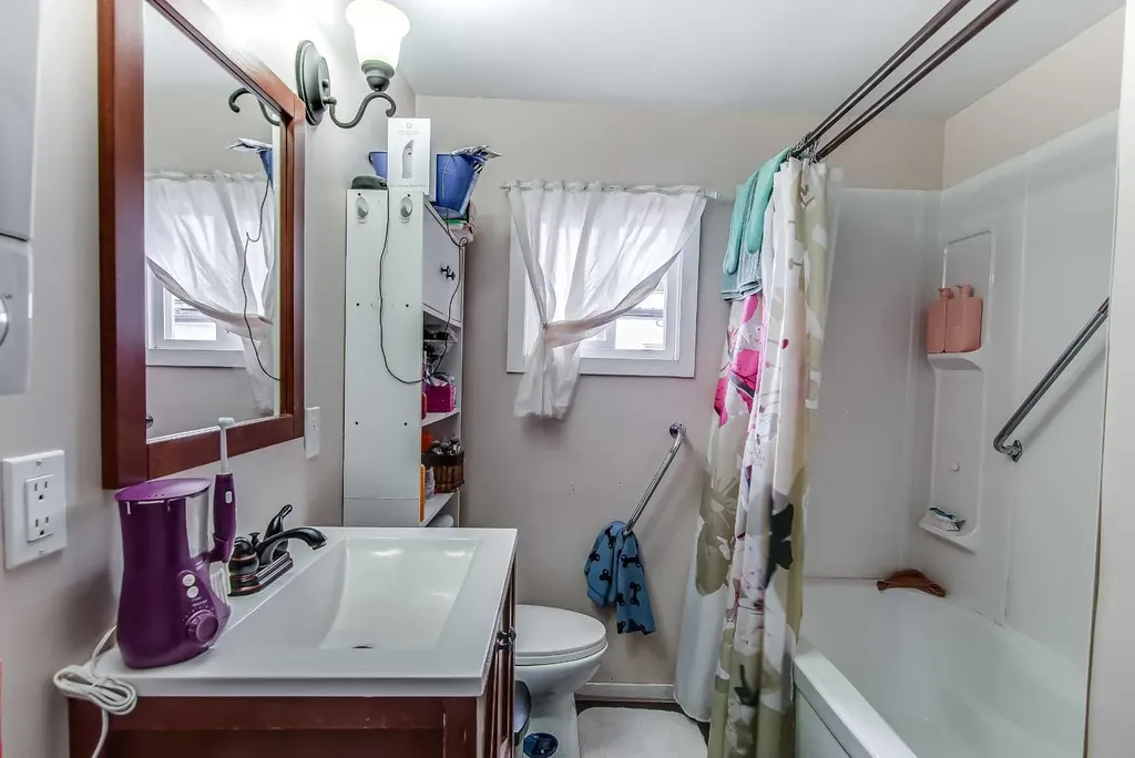 223 Fairchild Street SW Medicine Hat AB T1A7Z6