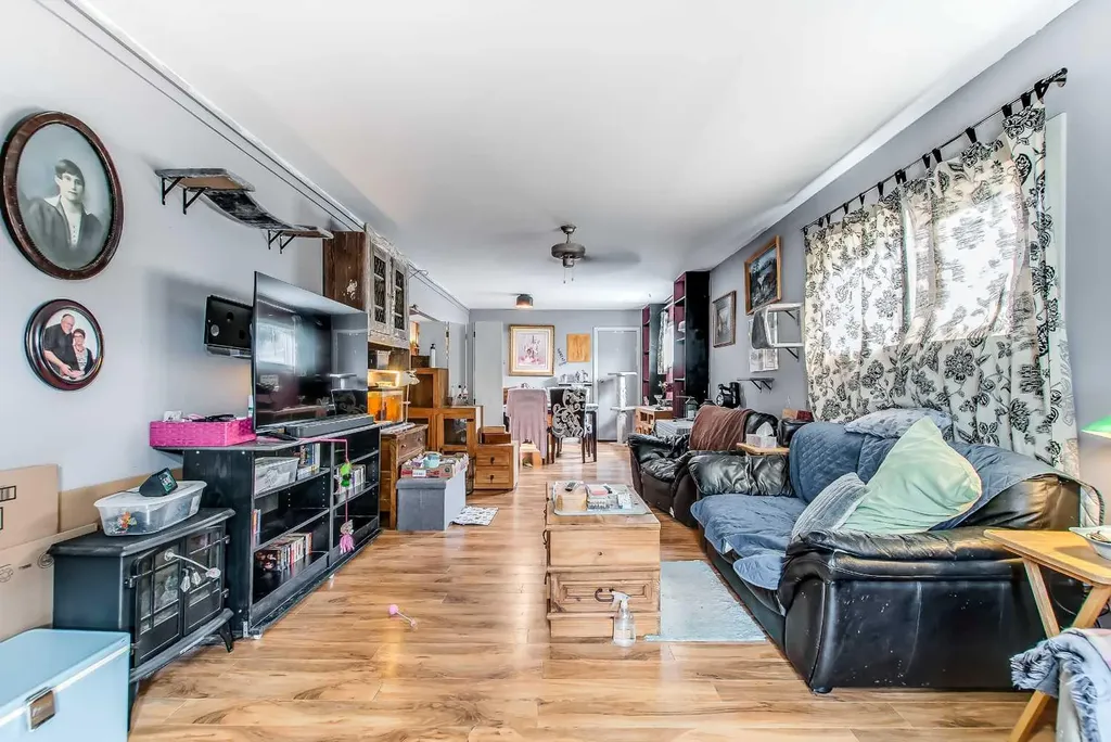 223 Fairchild Street SW Medicine Hat AB T1A7Z6