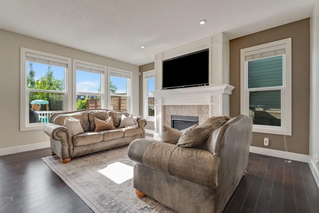 198 Mahogany Passage SE Calgary AB T3M 2J7