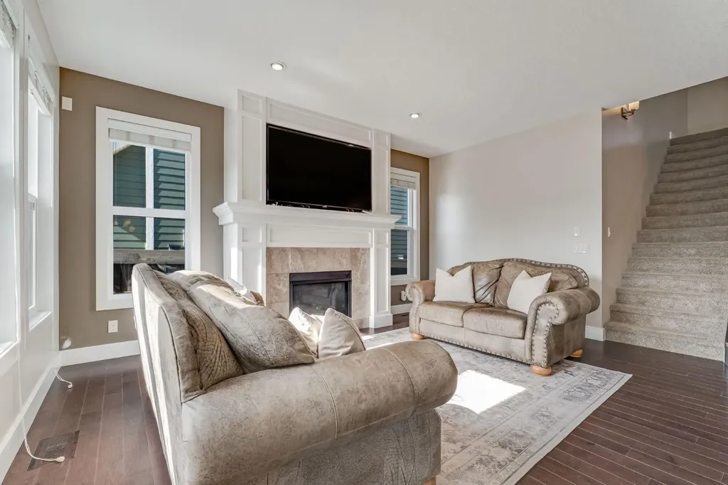 198 Mahogany Passage SE Calgary AB T3M 2J7