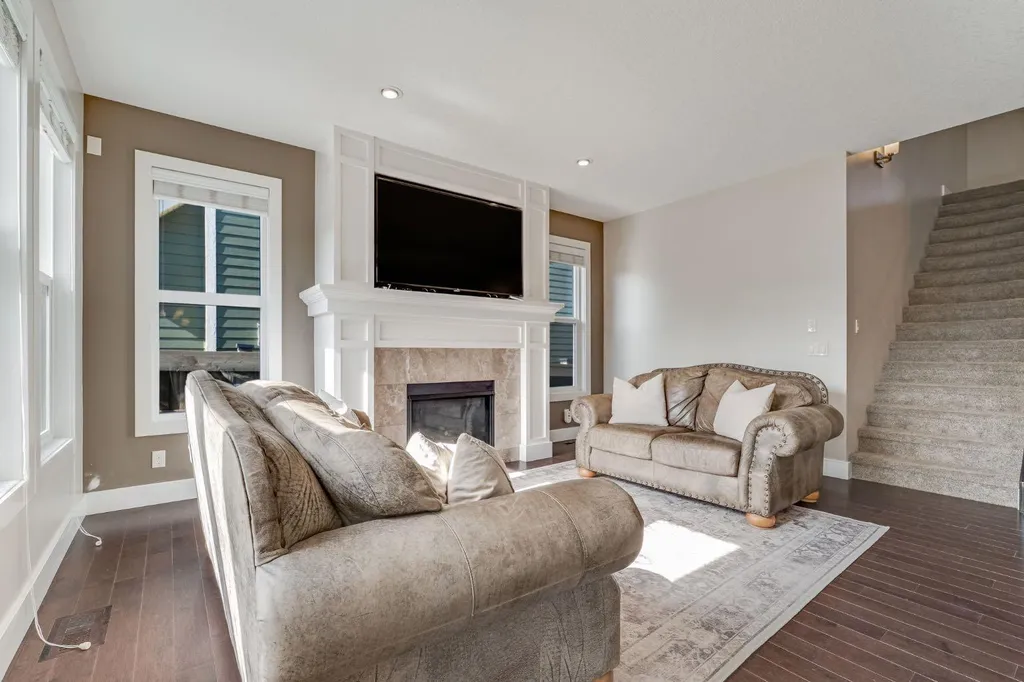 198 Mahogany Passage SE Calgary AB T3M 2J7