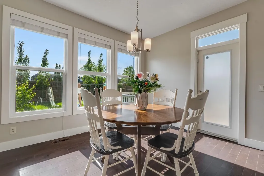 198 Mahogany Passage SE Calgary AB T3M 2J7