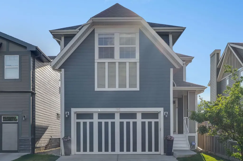 198 Mahogany Passage SE Calgary AB T3M 2J7
