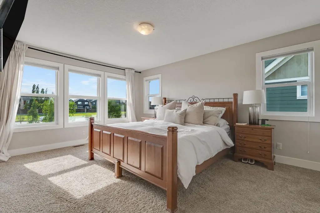 198 Mahogany Passage SE Calgary AB T3M 2J7