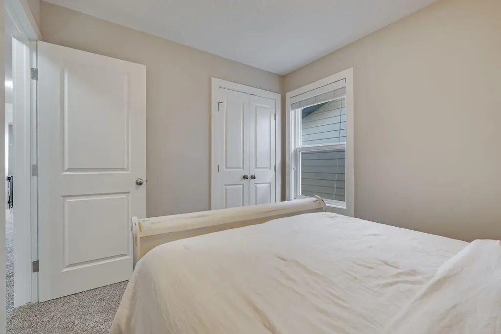 198 Mahogany Passage SE Calgary AB T3M 2J7