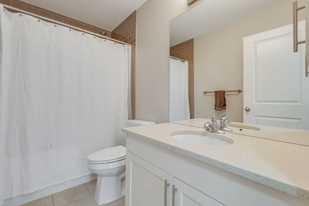 198 Mahogany Passage SE Calgary AB T3M 2J7