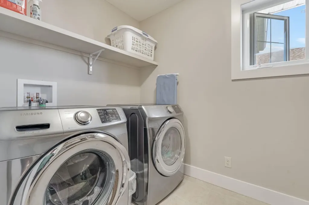 198 Mahogany Passage SE Calgary AB T3M 2J7