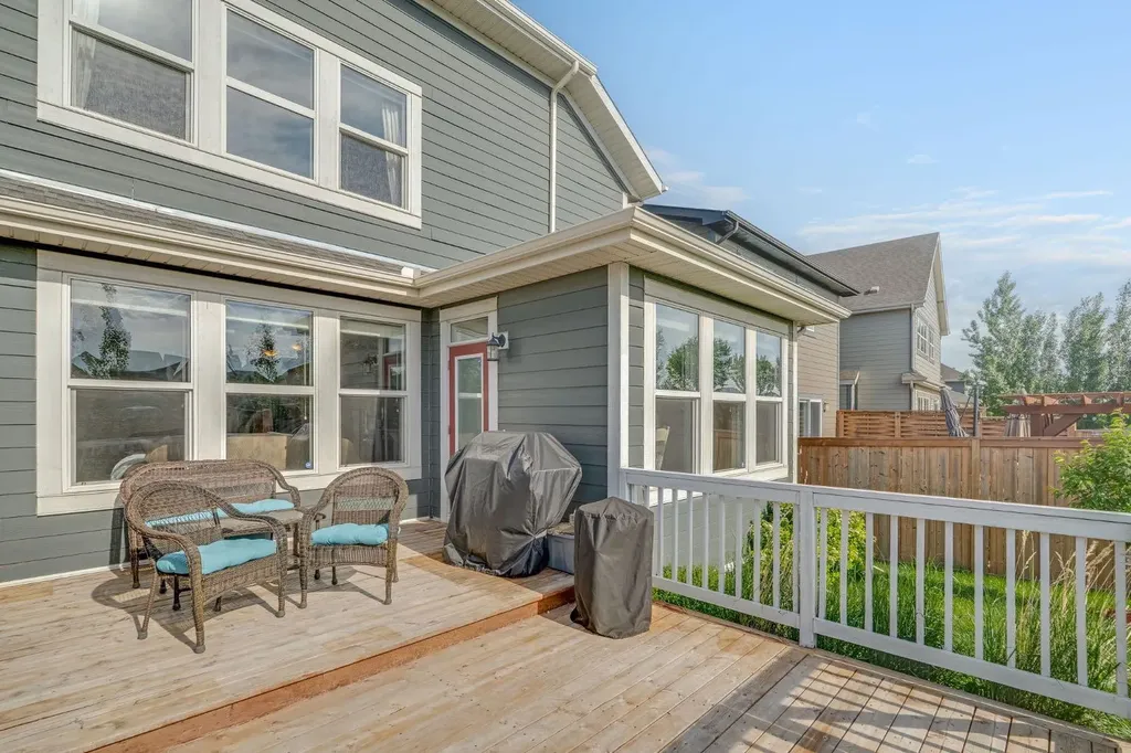198 Mahogany Passage SE Calgary AB T3M 2J7