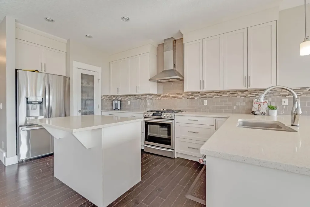 198 Mahogany Passage SE Calgary AB T3M 2J7