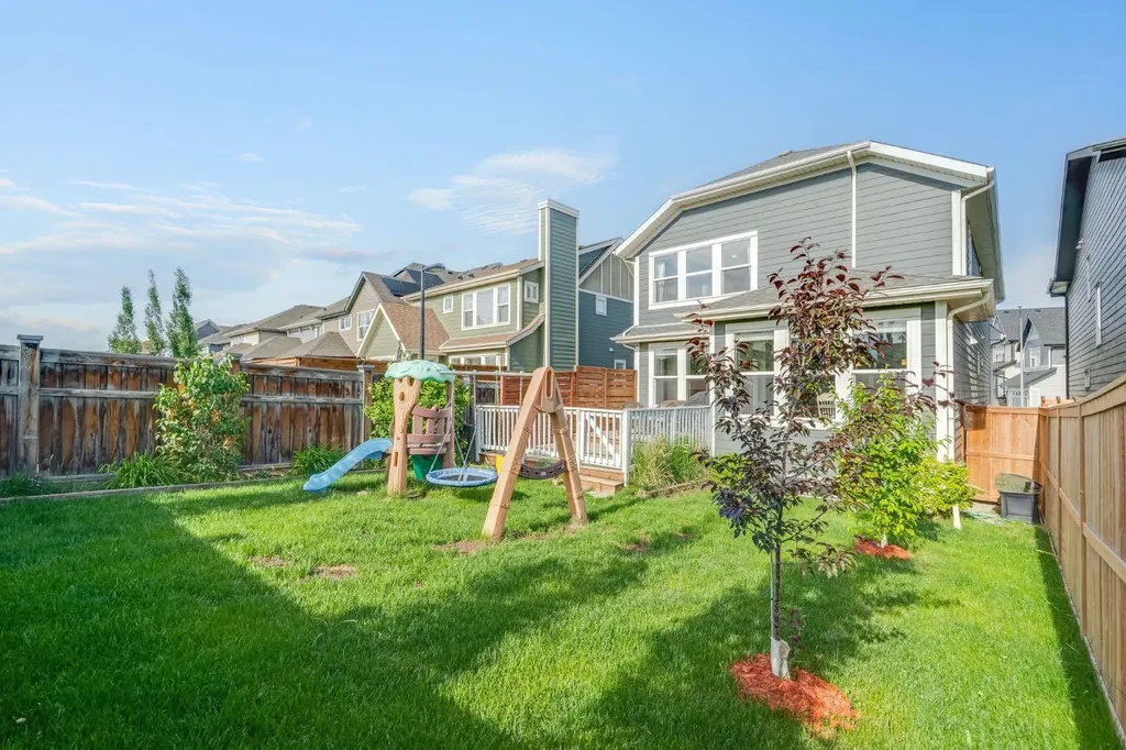 198 Mahogany Passage SE Calgary AB T3M 2J7