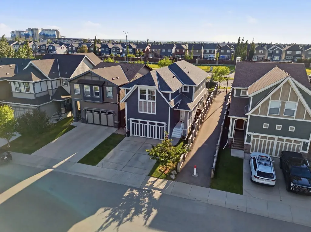 198 Mahogany Passage SE Calgary AB T3M 2J7