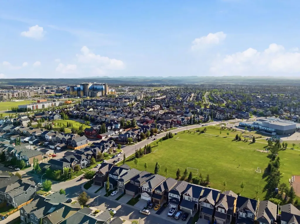 198 Mahogany Passage SE Calgary AB T3M 2J7