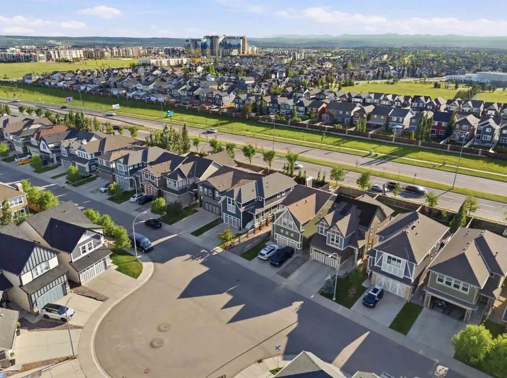 198 Mahogany Passage SE Calgary AB T3M 2J7