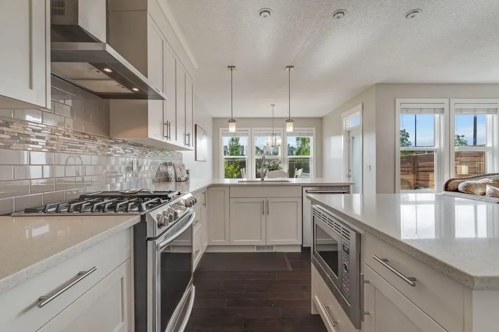 198 Mahogany Passage SE Calgary AB T3M 2J7
