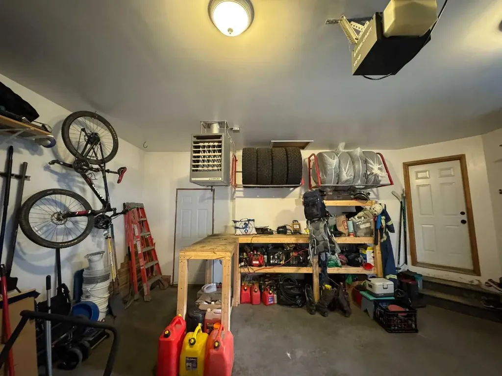806 Cherry Crescent Beaverlodge AB T0H 0C0