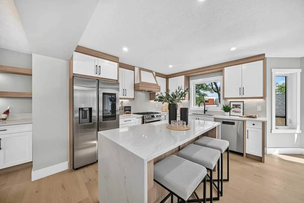 105 40 Avenue SW Calgary AB T2S 0x2