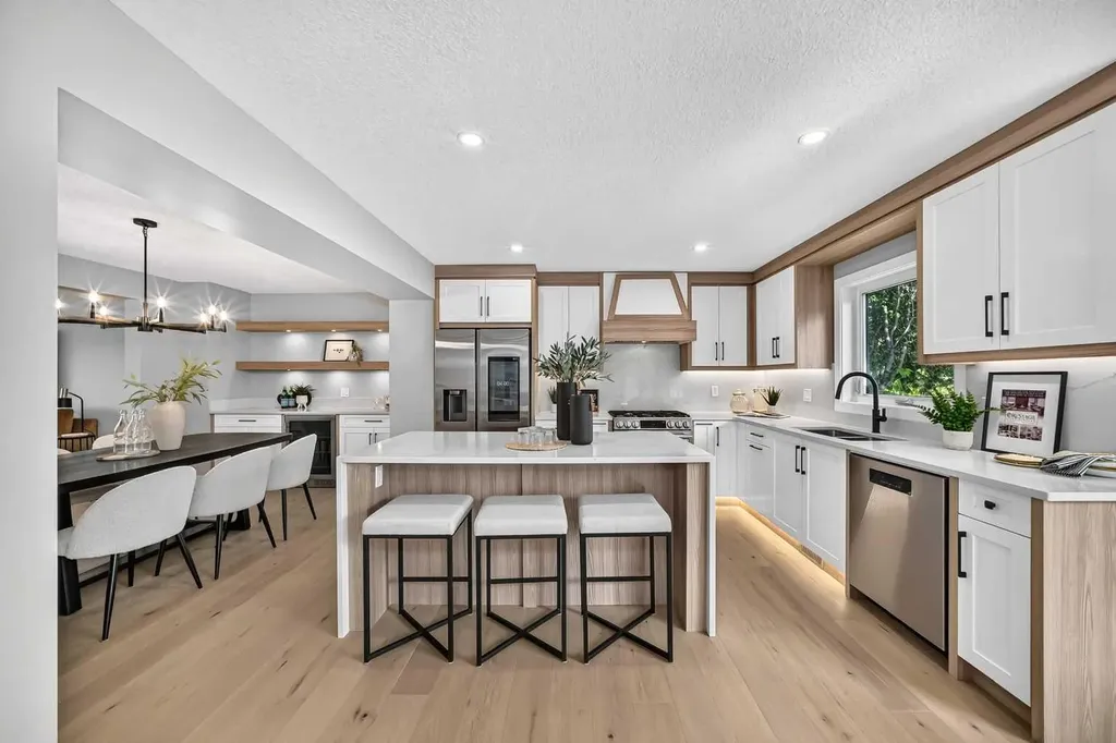 105 40 Avenue SW Calgary AB T2S 0x2