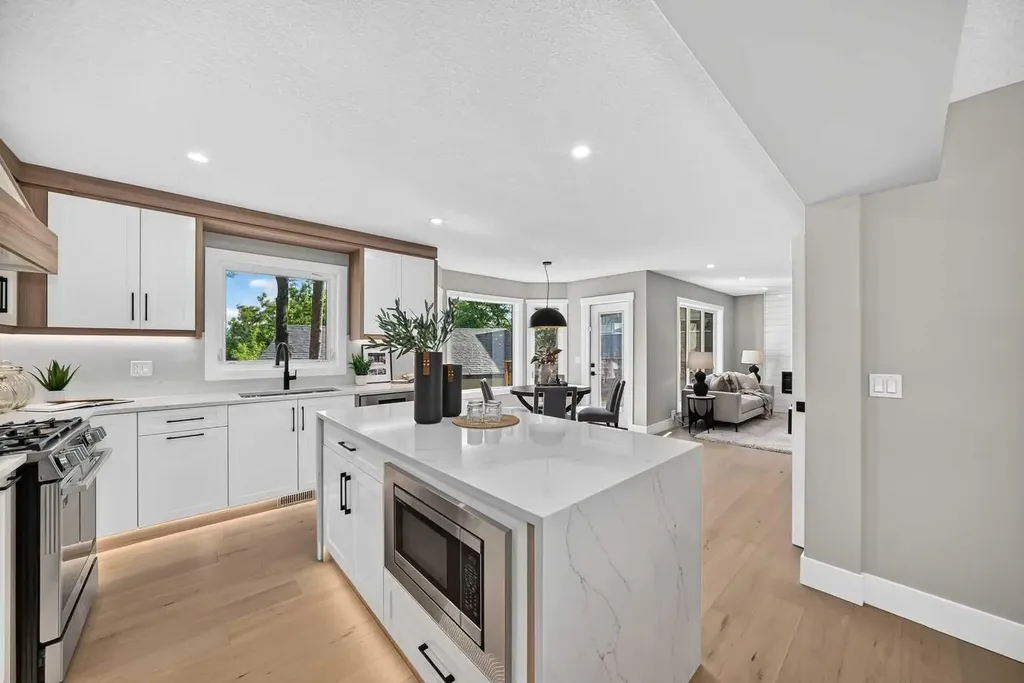 105 40 Avenue SW Calgary AB T2S 0x2