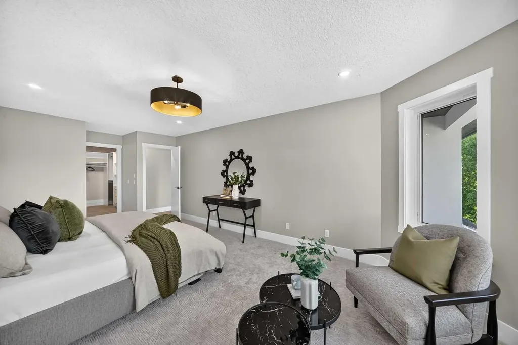 105 40 Avenue SW Calgary AB T2S 0x2