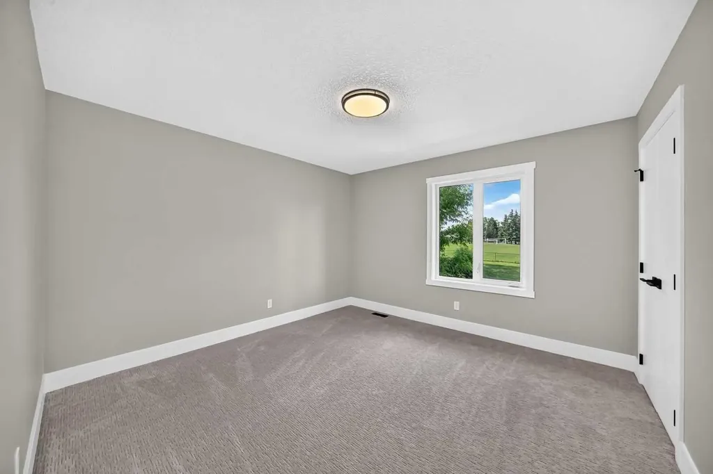 105 40 Avenue SW Calgary AB T2S 0x2