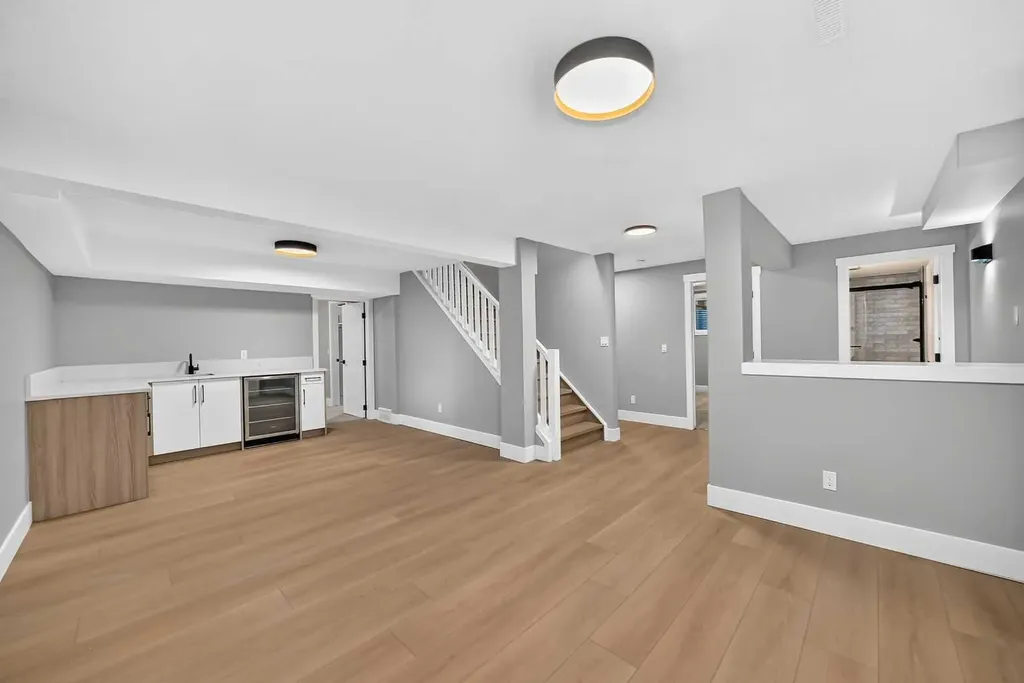 105 40 Avenue SW Calgary AB T2S 0x2