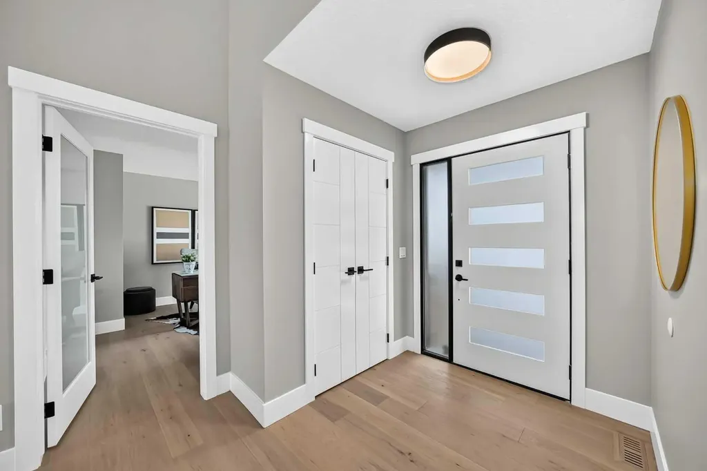 105 40 Avenue SW Calgary AB T2S 0x2